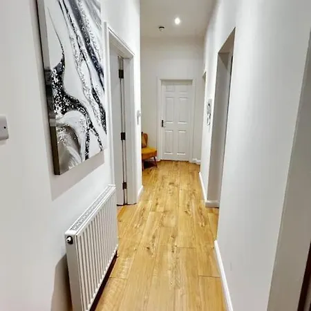 Lux Apartment Nuneaton With Gated, Private Parking Exterior photo