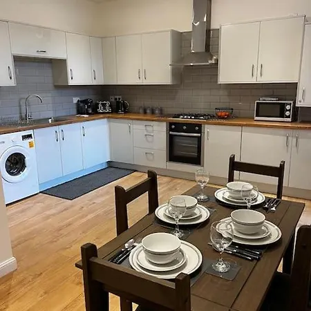 Lux Apartment Nuneaton With Gated, Private Parking Exterior photo